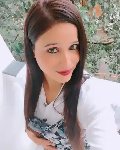 Call Girls in Idgah Hills